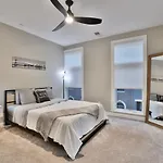 *New* Xquisitemidcenturym0D~ Condo *Otr* W/Parking